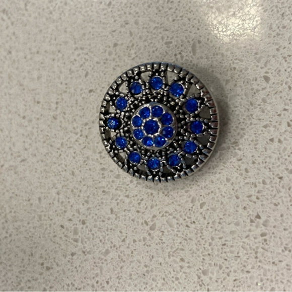 Magnolia and vine snap jewelry 18mm snap - Picture 1 of 1